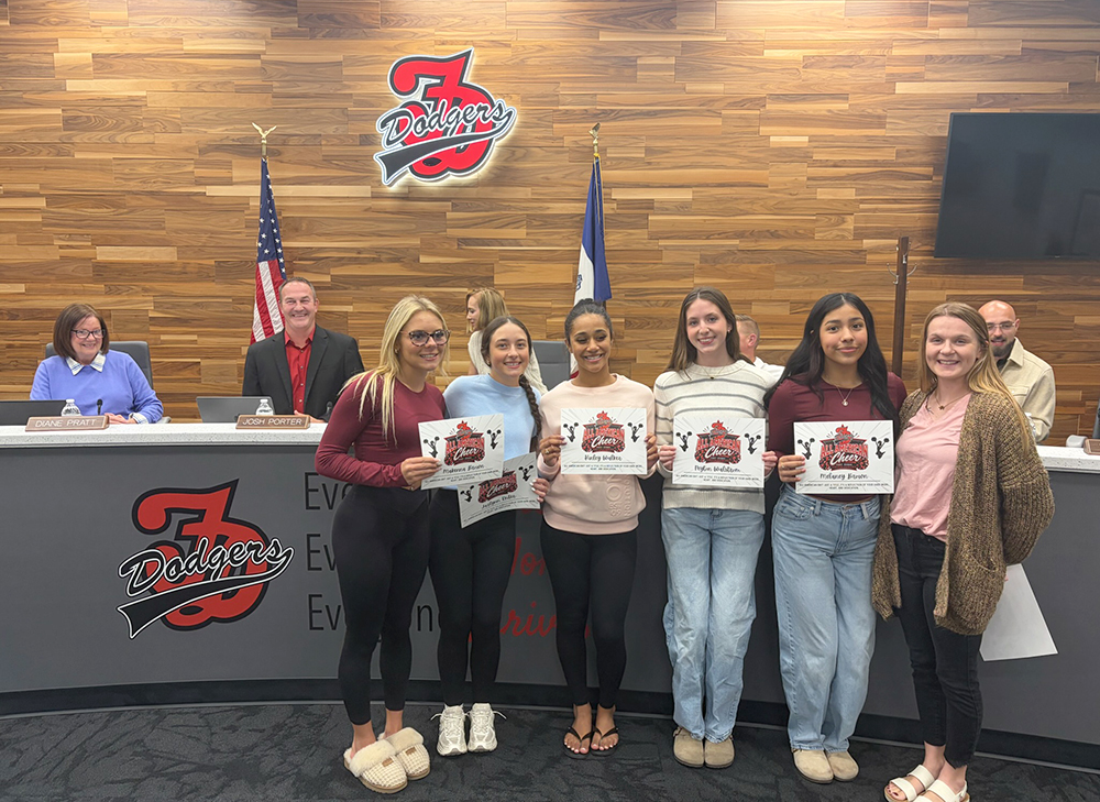 FD school board recognizes cheer squad - Messenger News
